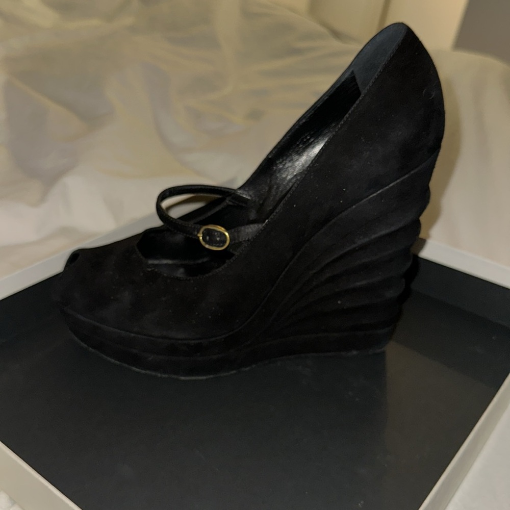 Authentic Saint Laurent Suede platform shoes - Picture 3 of 11